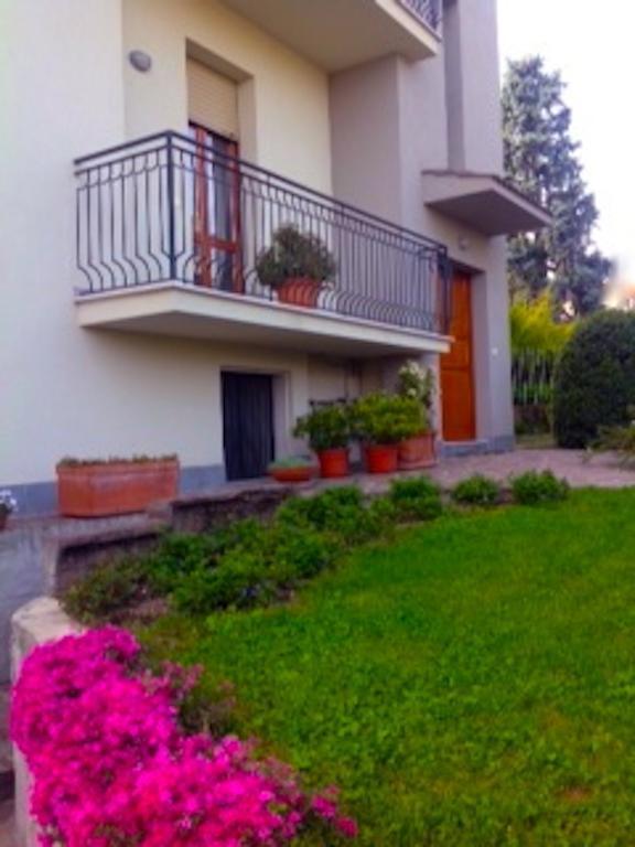 Brianza Relax Apartment Besana in Brianza Exterior photo